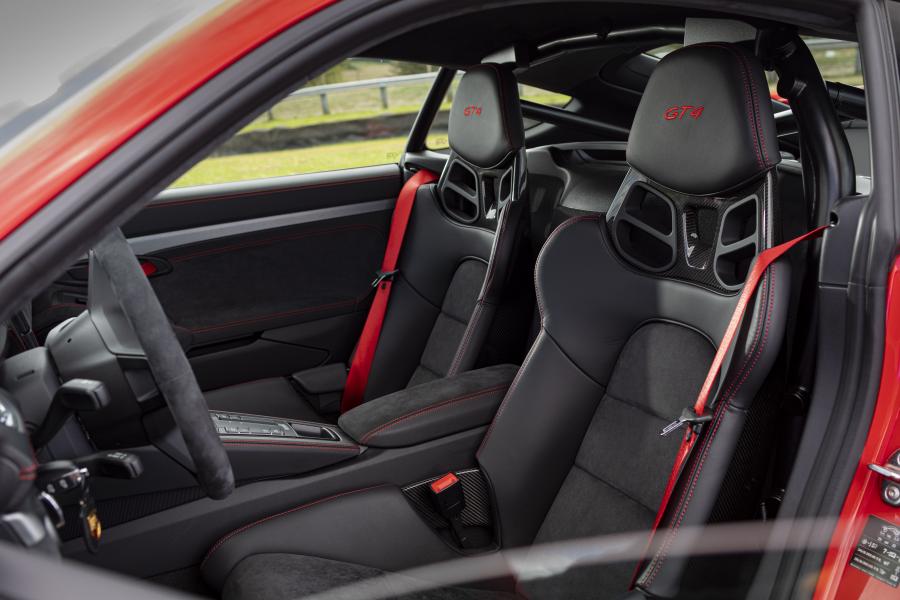 Интерьер Porsche 718 Cayman GT4 (982C) 2019 года  (WW) (фото 87 из 190)